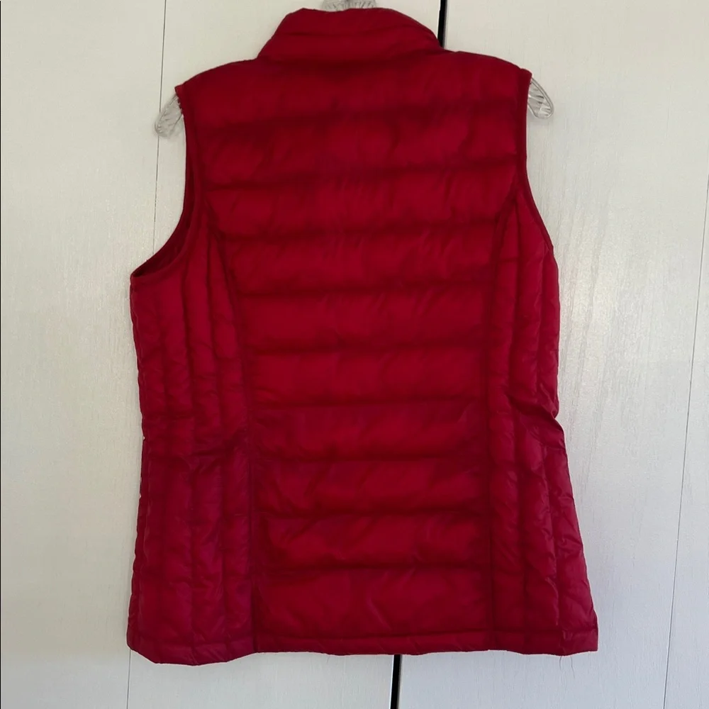 Best/Red Puffer Vest - Picture 6 of 6